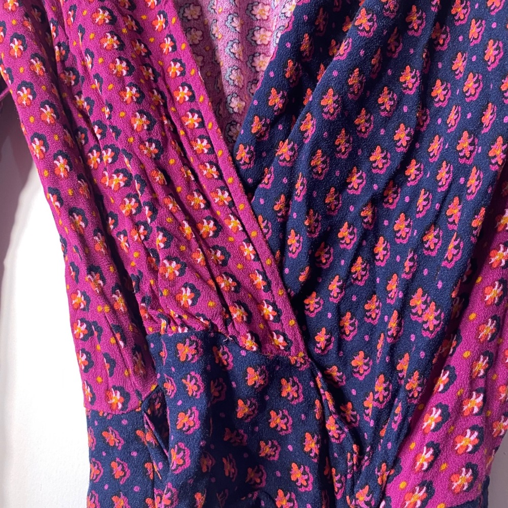 Anthropologie MAEVE Floral  Wrap Top Magenta Navy‎ Long Sleeve  Size 4 - Picture 6 of 8